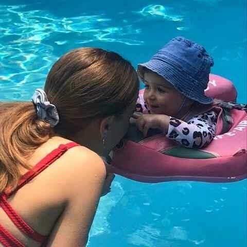 Schwimmtrainer für Babys & Kinder